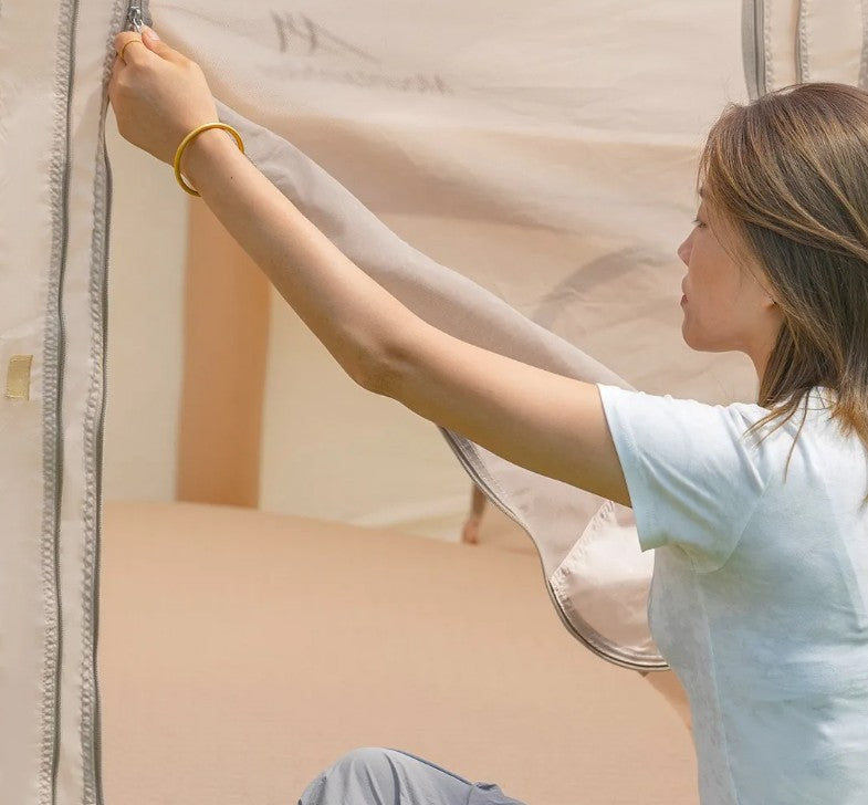 tente-gonflable-femme-ferme-mousticaire